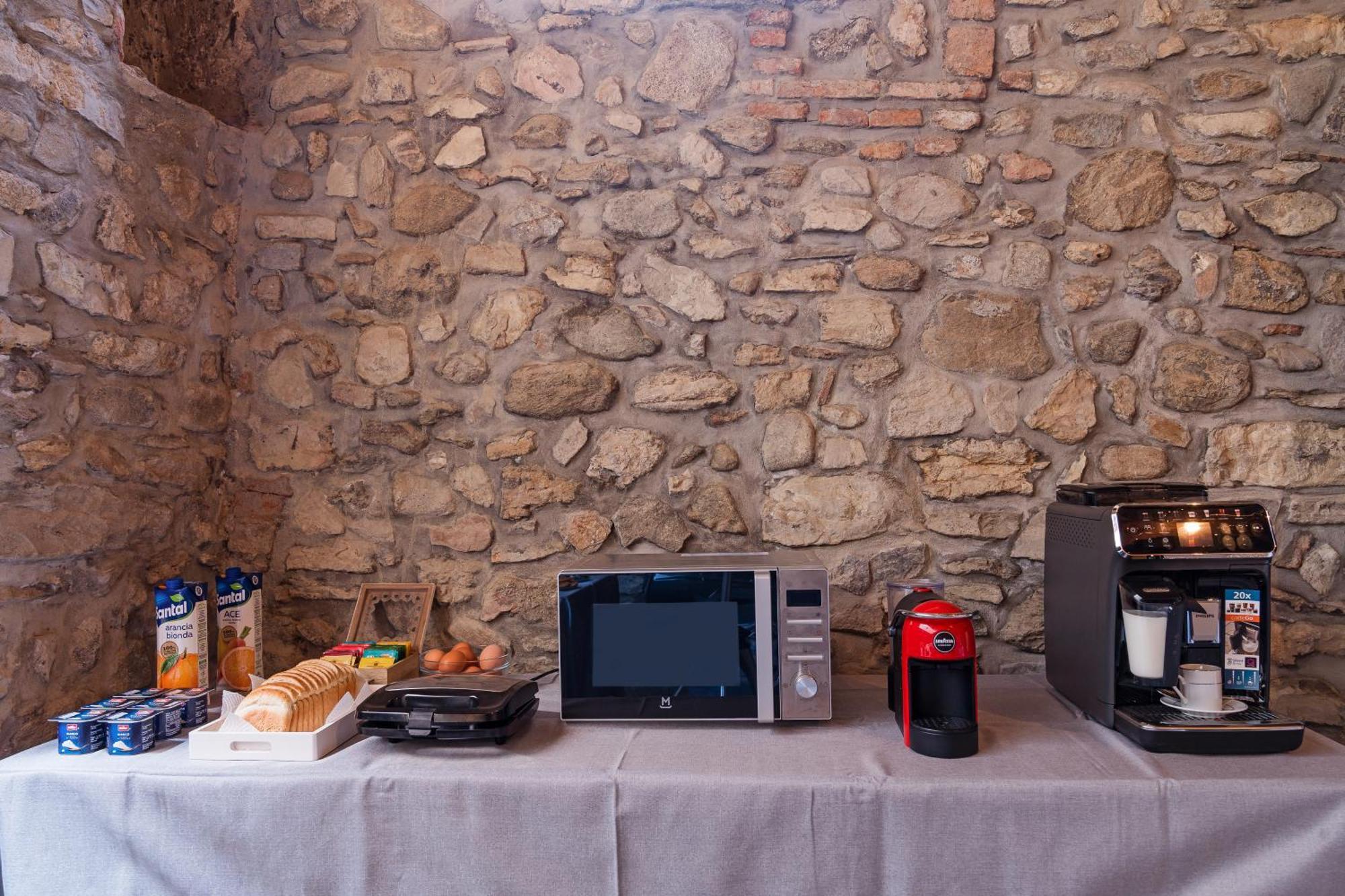 B&B La Corte And Home Restaurant - Free Parking - 10 Minutes To The Lake And Centre Como Exterior photo