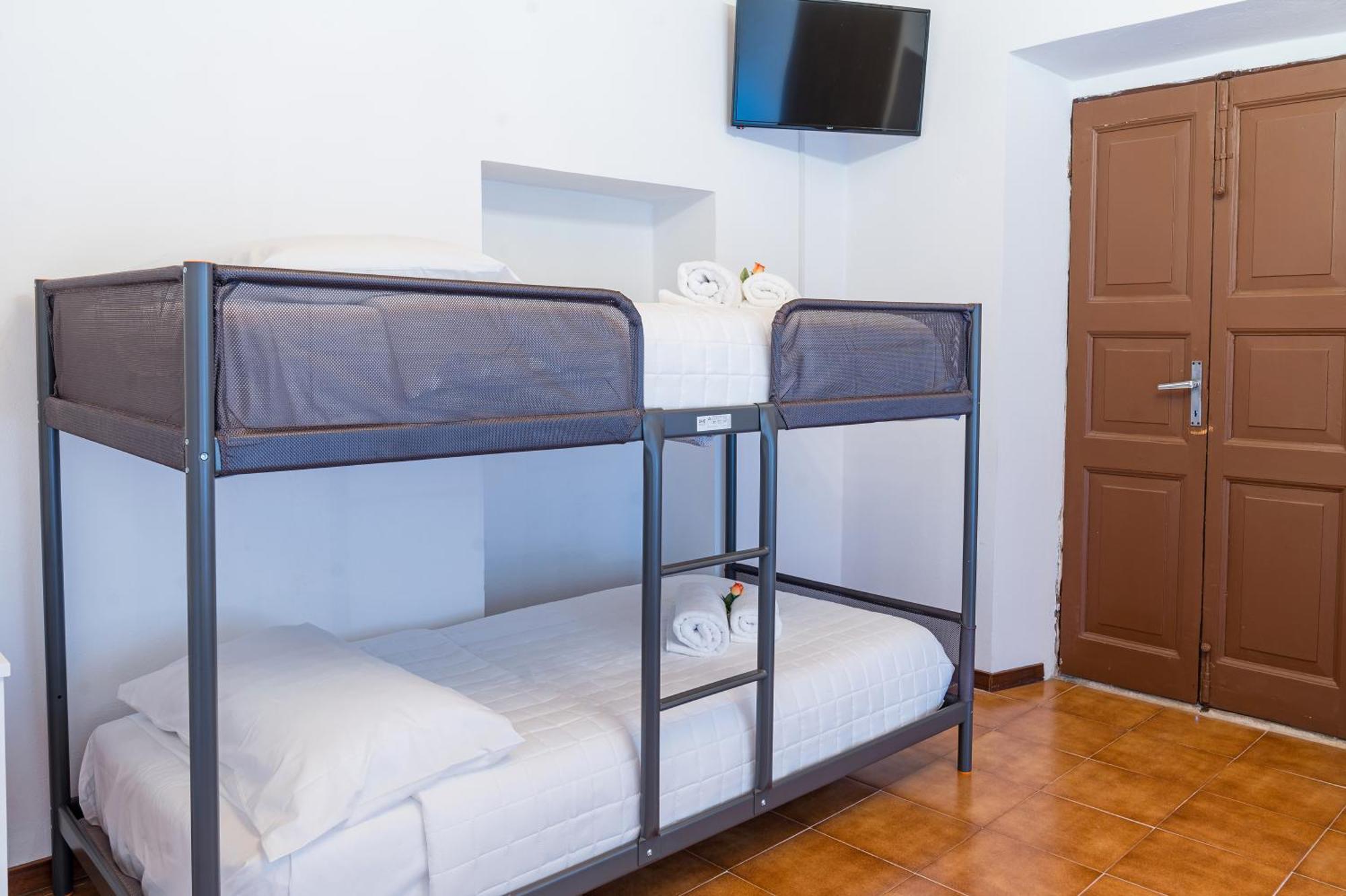 B&B La Corte And Home Restaurant - Free Parking - 10 Minutes To The Lake And Centre Como Exterior photo