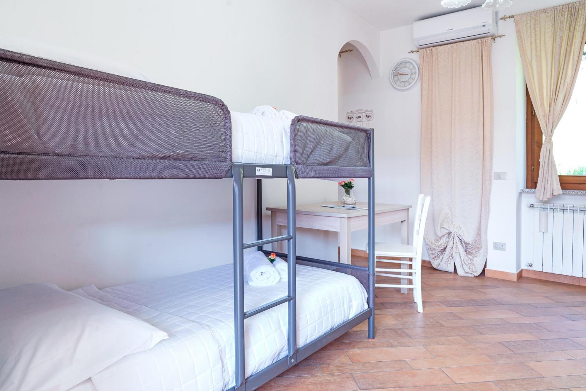 B&B La Corte And Home Restaurant - Free Parking - 10 Minutes To The Lake And Centre Como Exterior photo