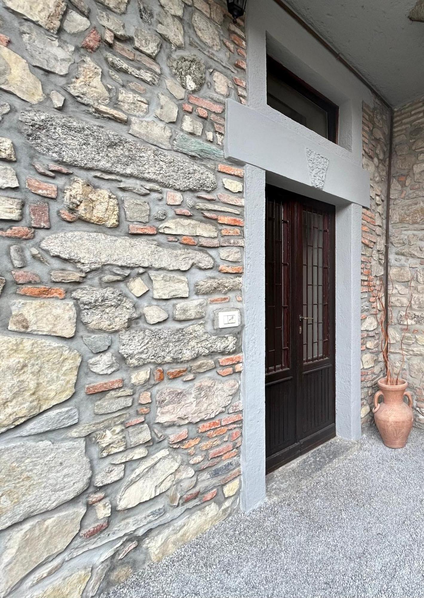 B&B La Corte And Home Restaurant - Free Parking - 10 Minutes To The Lake And Centre Como Exterior photo